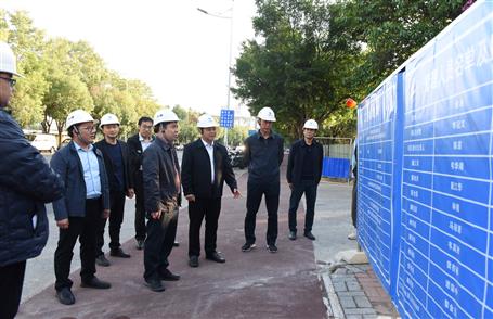 陳禮松到冶建公司督導(dǎo)老舊市政燃?xì)夤艿栏赂脑祉椖? /></a>
                                </div>
                                <div   id=