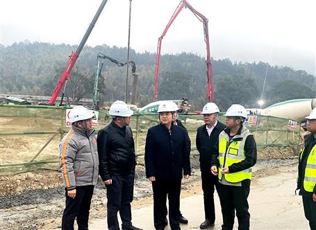 蒙勝益到第十分公司江西項(xiàng)目調(diào)研指導(dǎo)