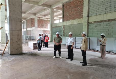 賴海標(biāo)到冶建第三分公司項(xiàng)目開展五一節(jié)前檢查